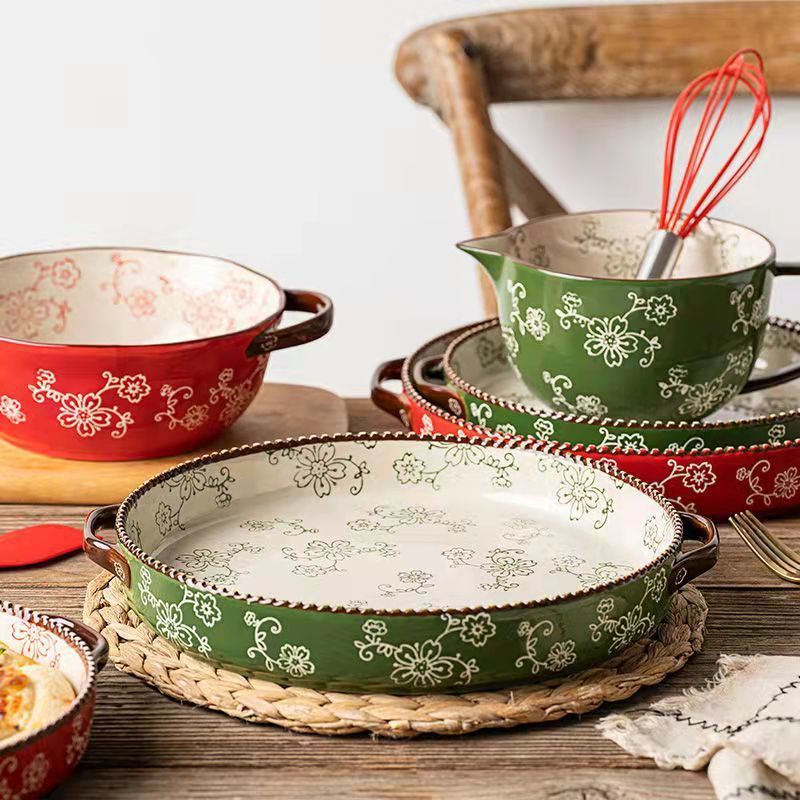 Handbemalte Keramik-Backform im japanischen Kirschblüten-Design