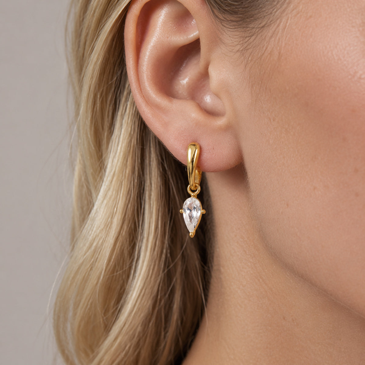 Rhinestone and Pearl Stud Earrings