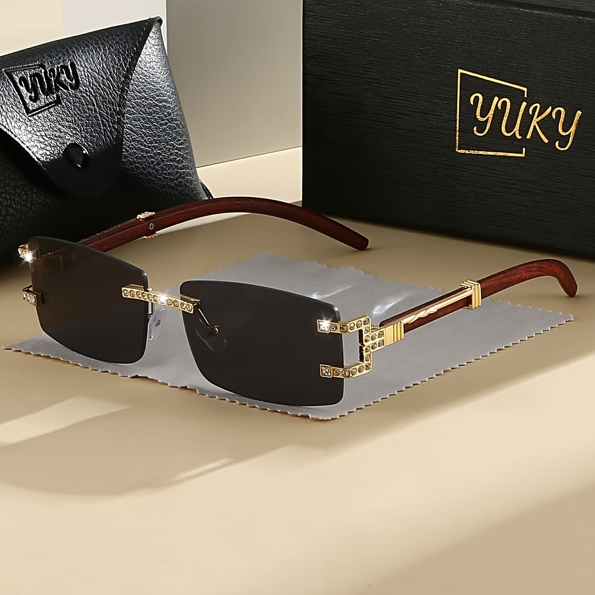 Luxurious Gift Box Set - Women's Diamond-set Square-edge Frameless Stylish Glasses with Me