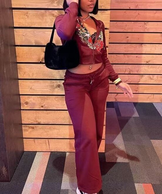 Completo due pezzi da donna con stampa street, giacca e pantaloni