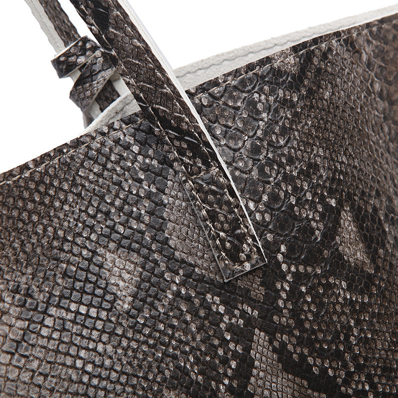 A New Handbag Bag Women on Behalf of Fashion Snake Ladies Handbags Shoulder Laptop Tote Ba