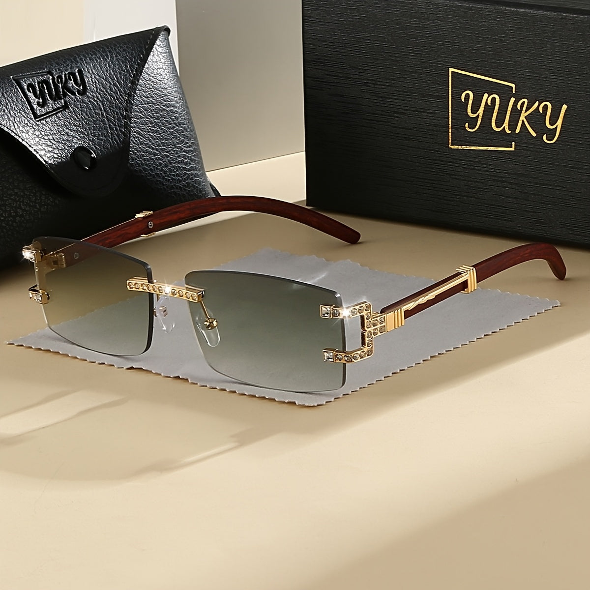 Luxurious Gift Box Set - Women's Diamond-set Square-edge Frameless Stylish Glasses with Me