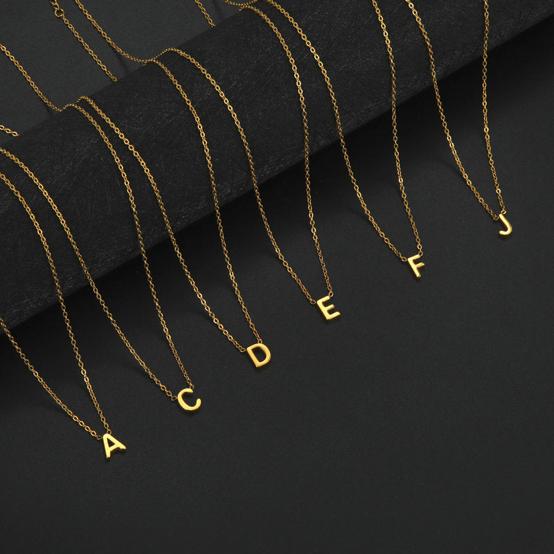 Personalisierte Buchstaben-Halskette mit Anhänger, 18K Gold