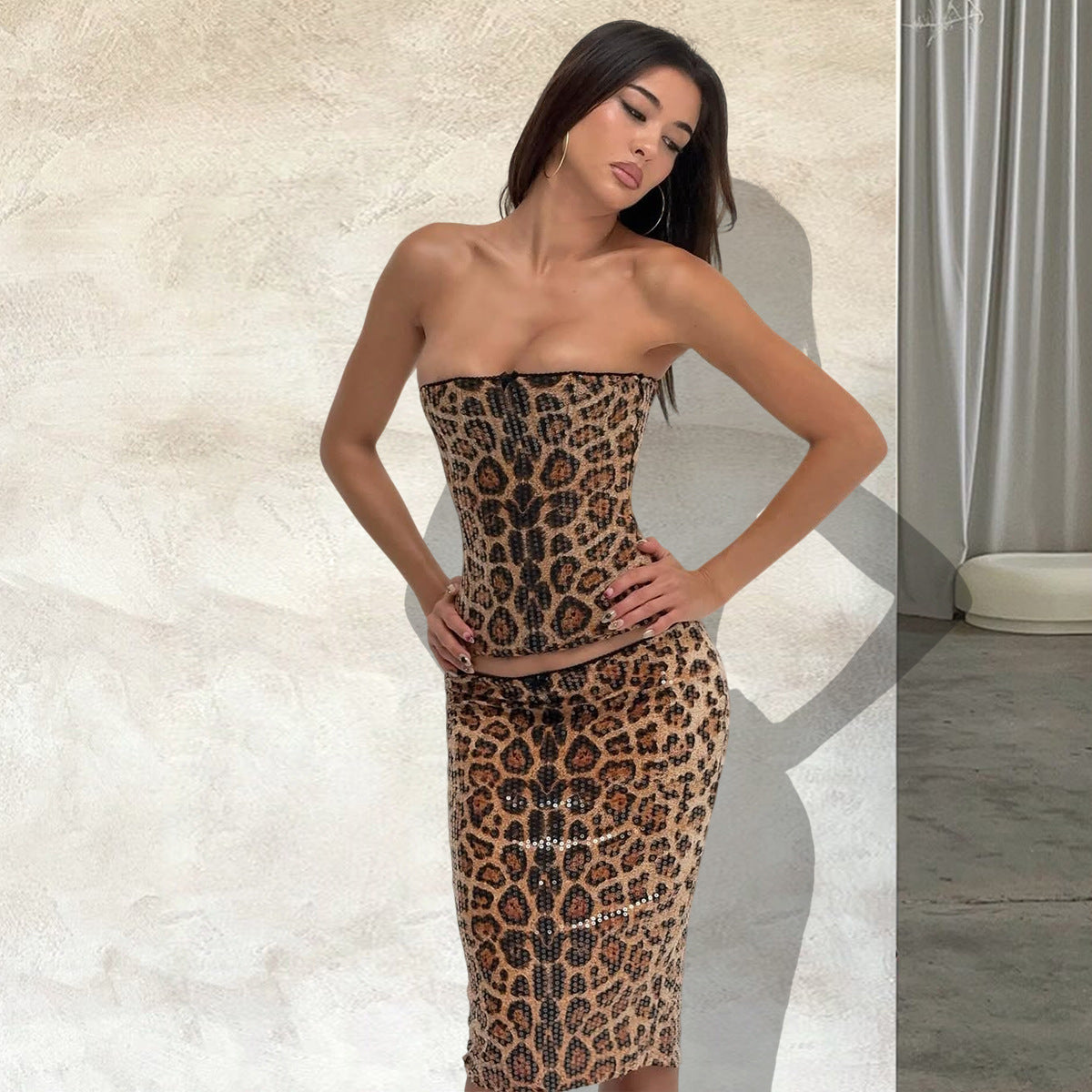 Zweiteiliges Pailletten-Set mit Leopardenmuster