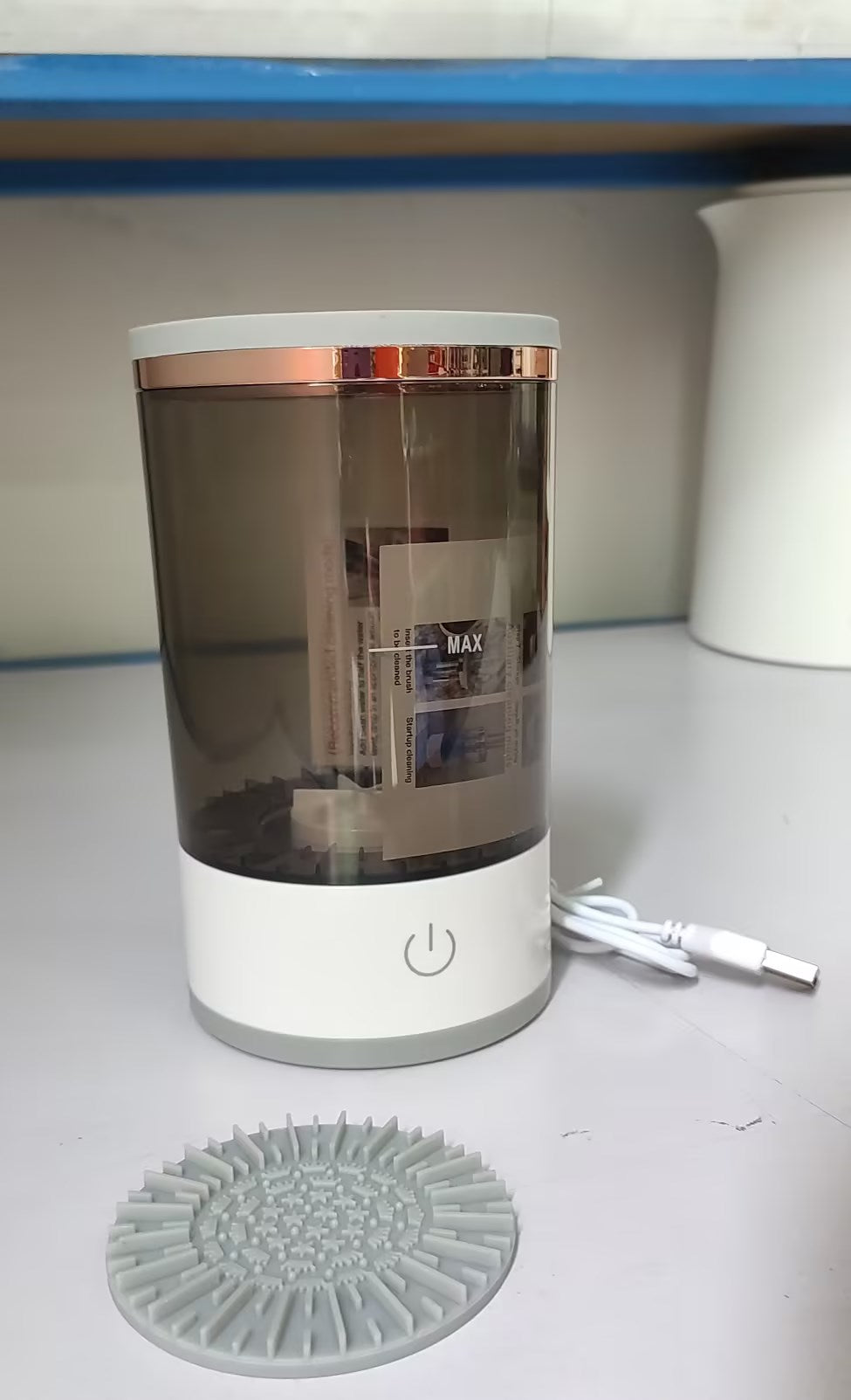 Nettoyeur de pinceaux de maquillage électrique avec chargement USB