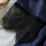 Ensemble nuisette à bretelles et peignoir à nouer au dos
