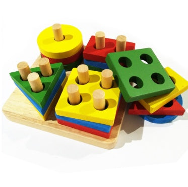 Puzzle a incastro con forme geometriche in legno