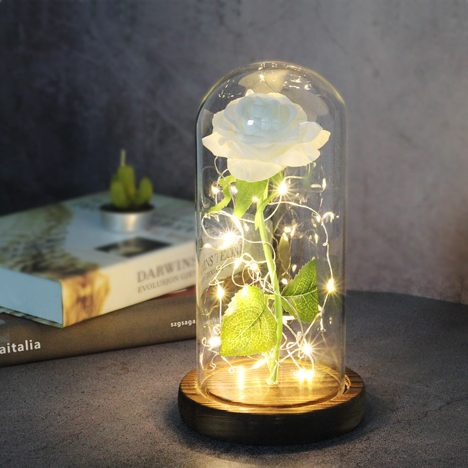 LED-Rose in Glaskuppel, leuchtendes Blumengeschenk