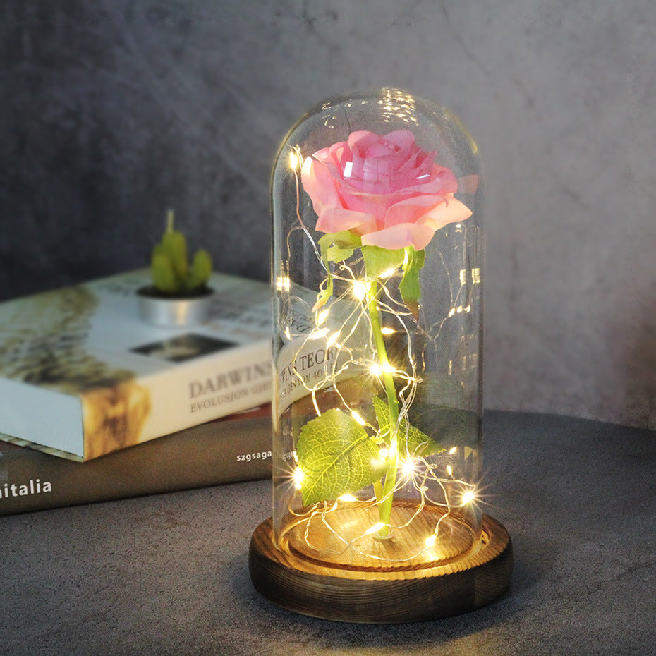 LED-Rose in Glaskuppel, leuchtendes Blumengeschenk