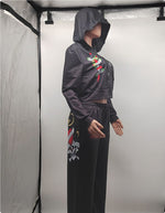 Completo due pezzi da donna con stampa street, giacca e pantaloni