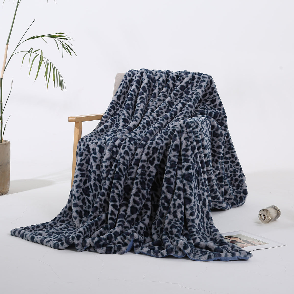 Soft Plush Throw Blanket