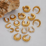 Boucles d'oreilles puces Double-C avec zirconium, acier inoxydable