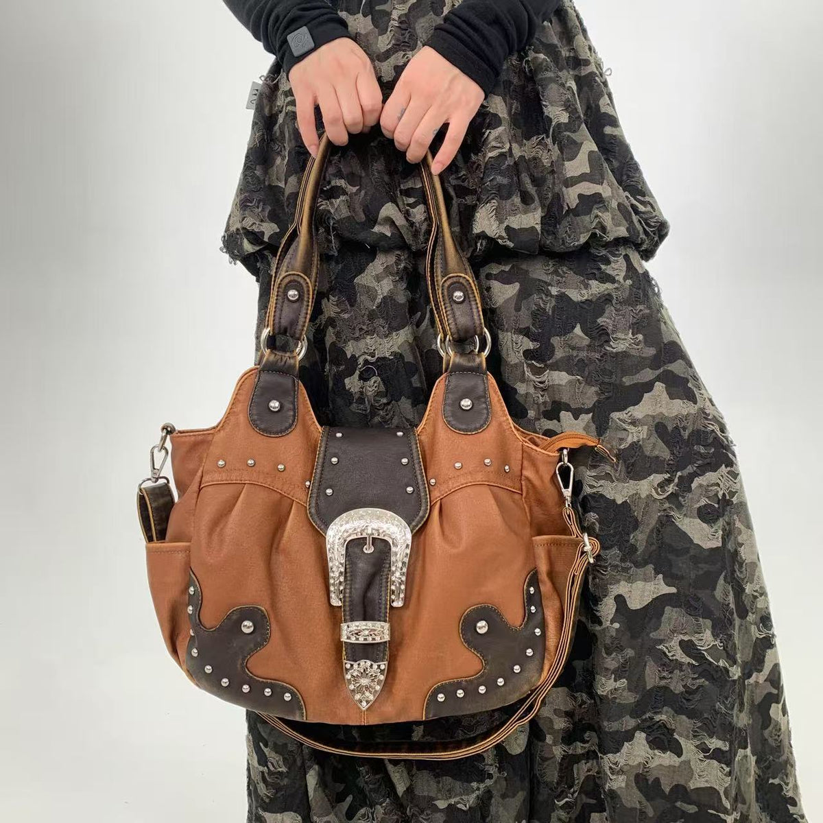 Große Damen-Schultertasche mit zwei Trageriemen
