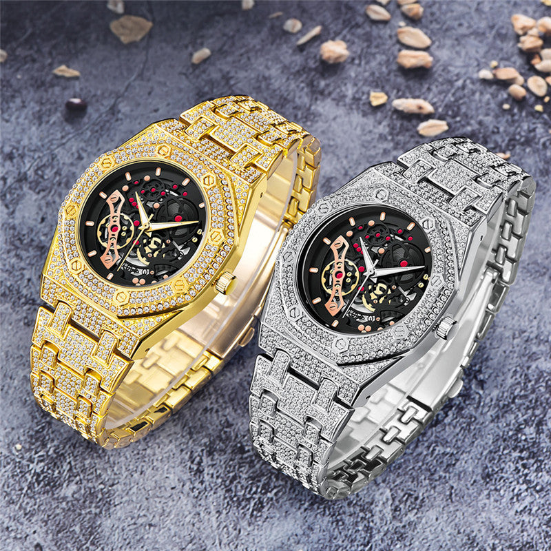 Herenhorloge van legering met kwartsuurwerk, kalender en 24-uursweergave
