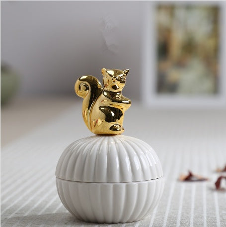 Pot décoratif avec figurine d'animal
