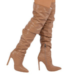 Botas de cano alto com salto largo para mulher