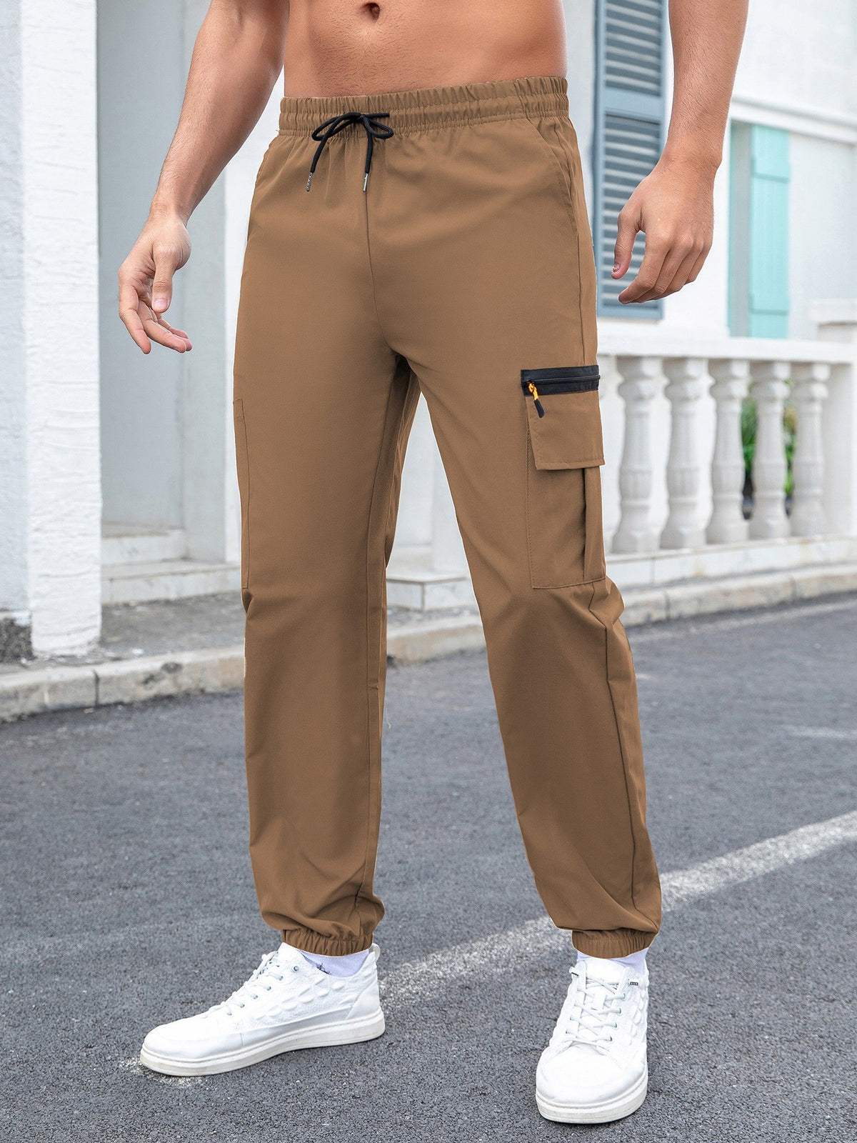 Freizeithose mit Kordelzug und Taschen für Herren