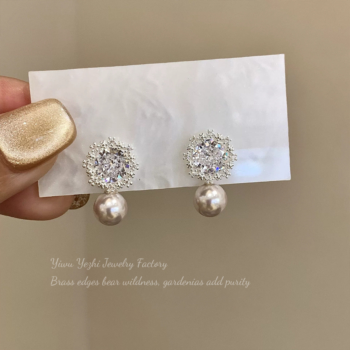Melard Vintage Sunflower Diamond-studded Earrings, Tiger's Eye Stone and Pearl, Light Luxu