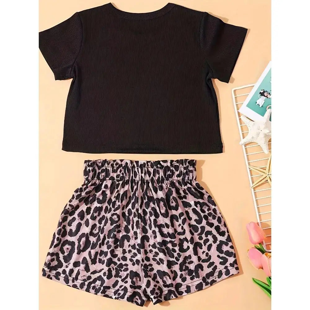 Girls' 2-Piece Summer Outfit – Ribbed T-Shirt & Leopard Shorts
