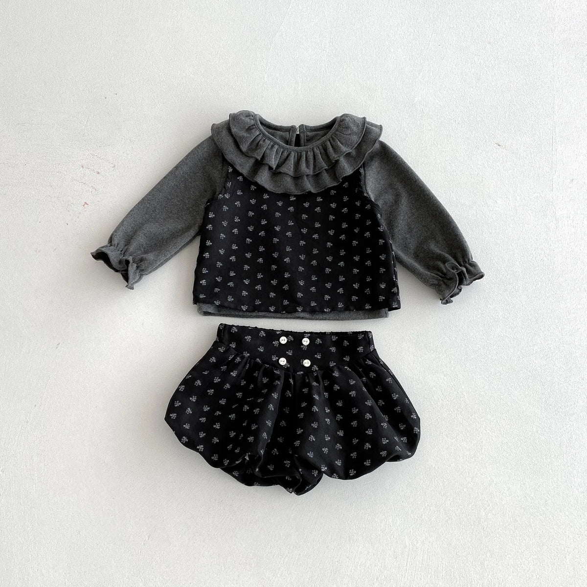 Herbst-Outfit-Set für Babymädchen – Oberteil mit Bubikragen & Hose