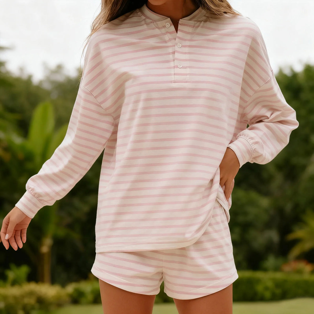 Ensemble de détente rayé pour femme, coupe ample, haut à manches longues et short, ensemble 2 pièces, tenue décontractée confortable, vêtement d'intérieur et de nuit