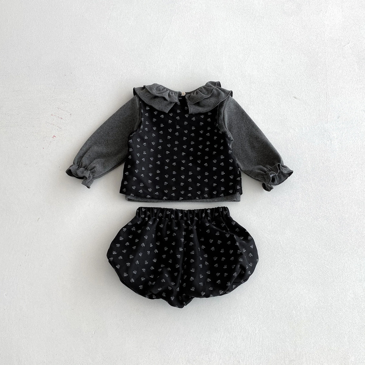 Herbst-Outfit-Set für Babymädchen – Oberteil mit Bubikragen & Hose