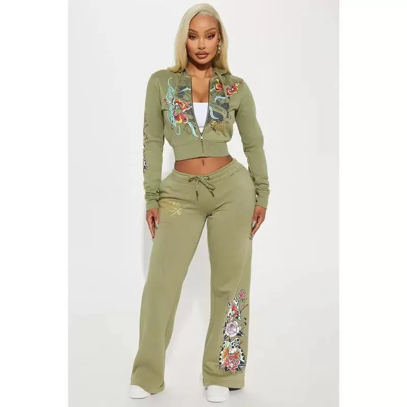 Ensemble deux pièces pour femme, sweat à capuche imprimé lettres et pantalon de jogging, tenue de sport décontractée, tissu doux et confortable, collection hiver, tendance.