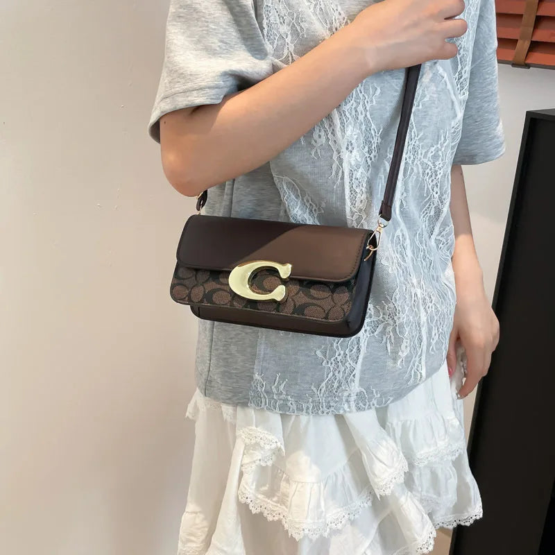 Borsa a tracolla vintage a fiori 2026, nuovo modello alla moda, borsa a conchiglia versatile