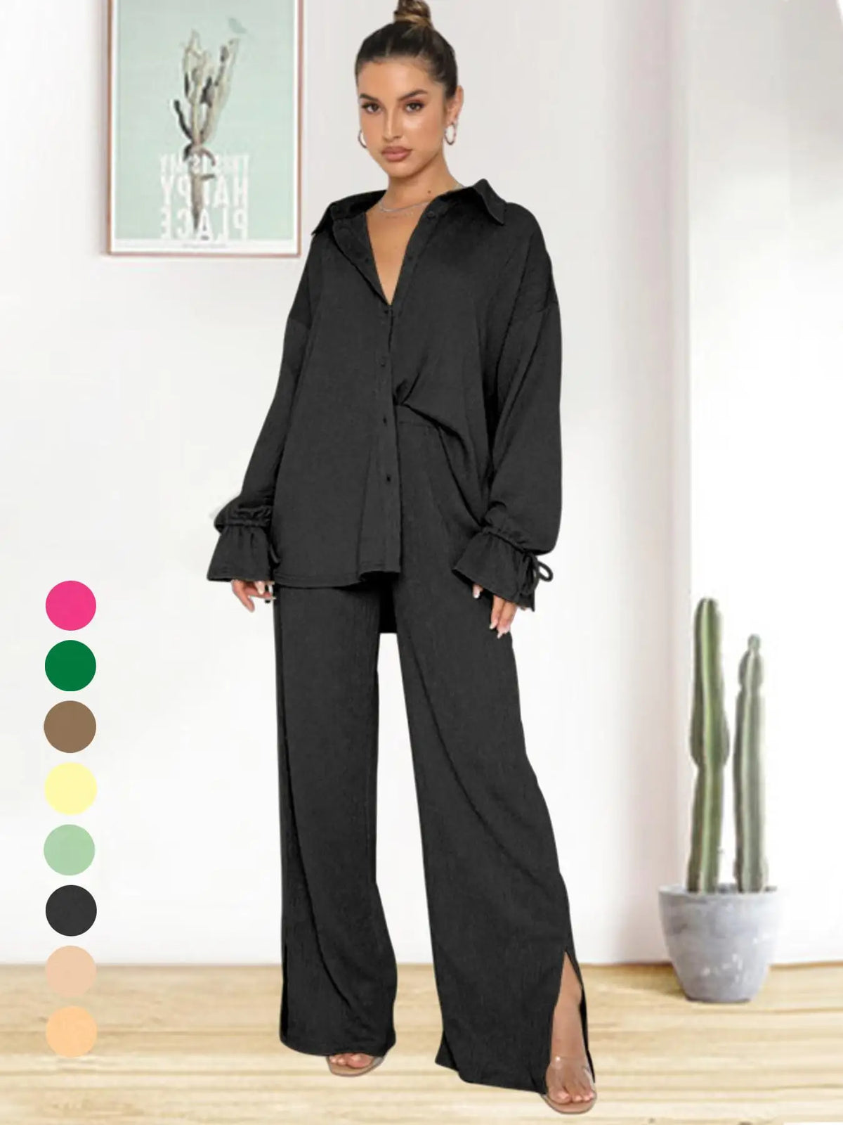 COMPLETO DONNA DUE PEZZI TINTA UNITA PRIMAVERA ESTATE 2026, CAMICIA CON MANICHE A VOLANT ABBINATA A PANTALONI CON SPACCO, OUTFIT COMODO PER IL TEMPO LIBERO
