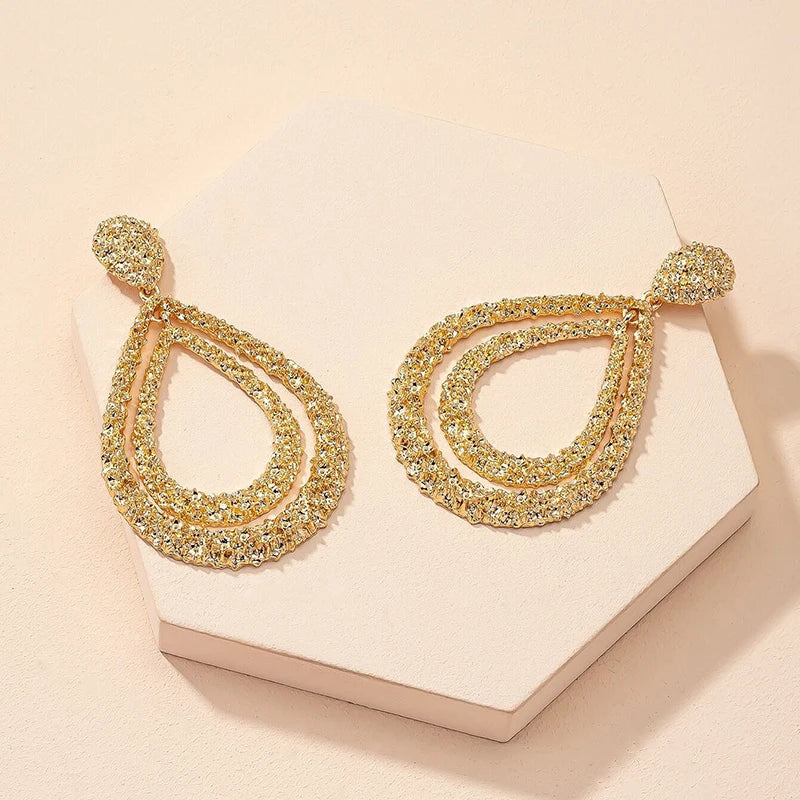 Boucles d'oreilles pendantes vintage en métal en forme de goutte d'eau, style européen et américain, pour femmes et filles, boucles d'oreilles longues double épaisseur, bijoux fantaisie imposants, cadeau