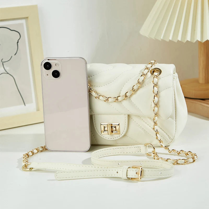 Nouveau sac pour femme 2025 au design carré tendance et haut de gamme, sac à bandoulière à chaîne élégant, sac porté croisé simple et décontracté pour