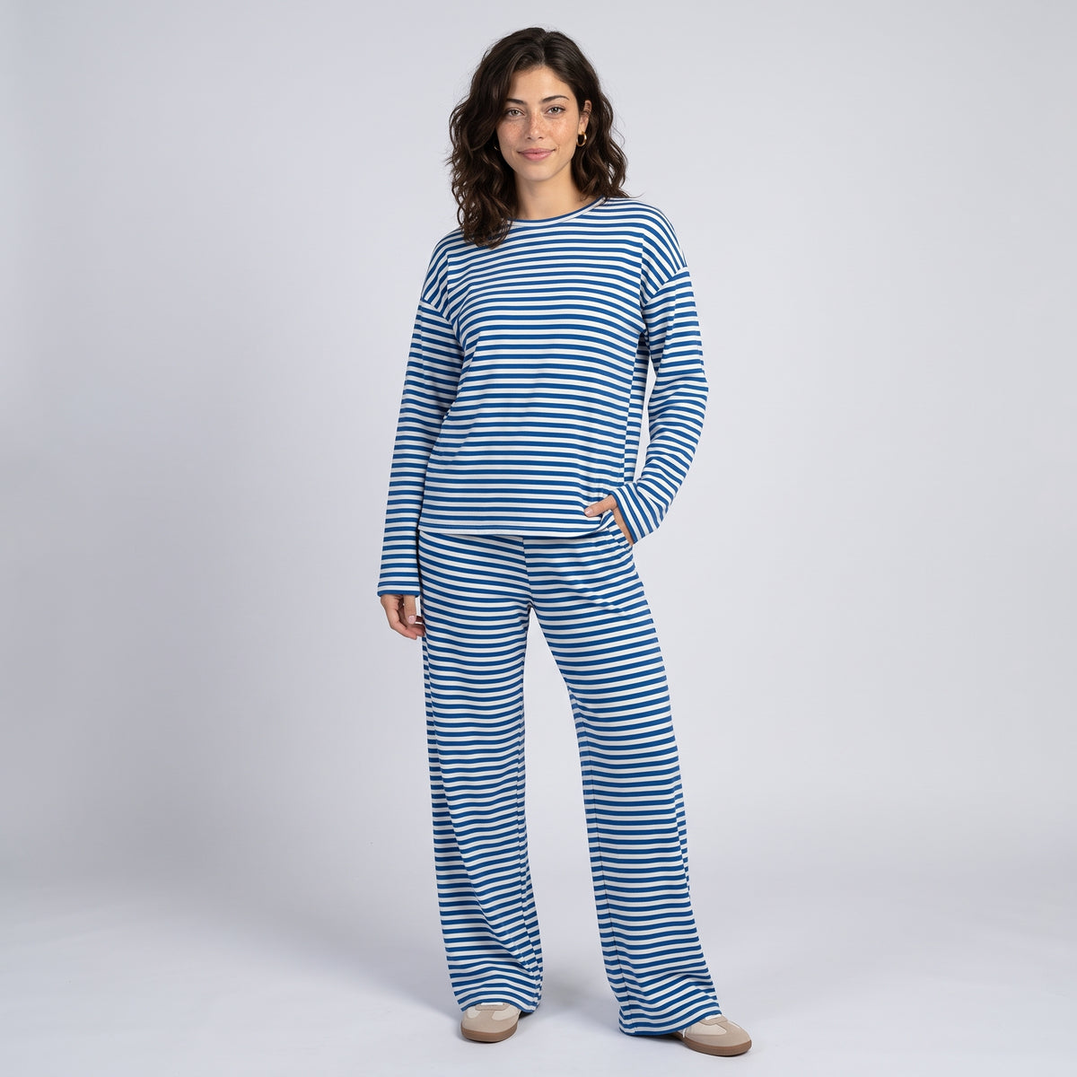 Ensemble de pyjama 2 pièces pour femme Combhasaki, composé d'un haut à manches longues rayé et d'un pantalon large, tenue de détente et de nuit