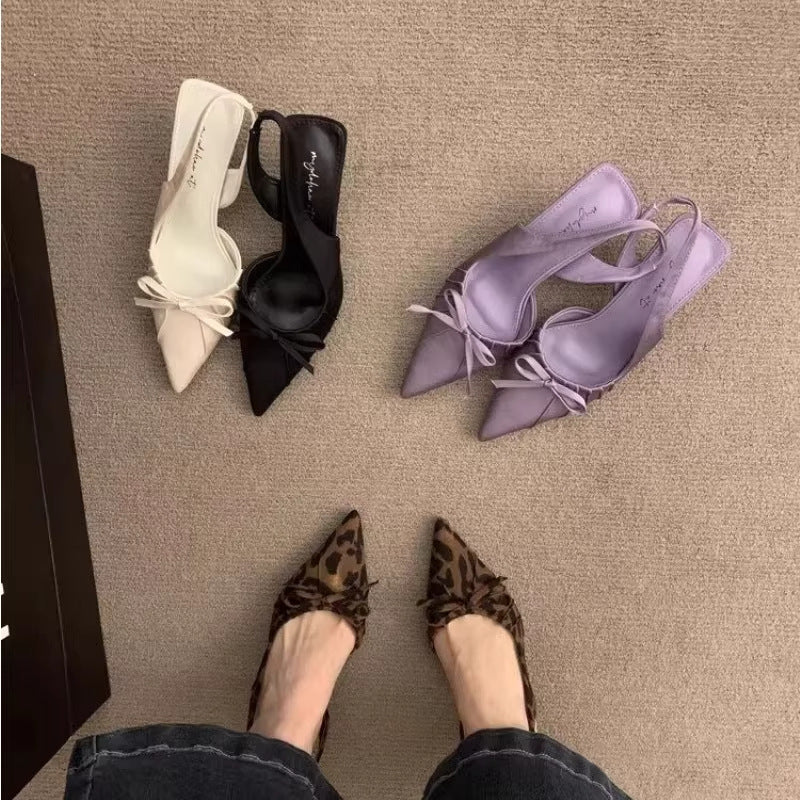 Sandalias de mujer con estampado de leopardo y punta abierta