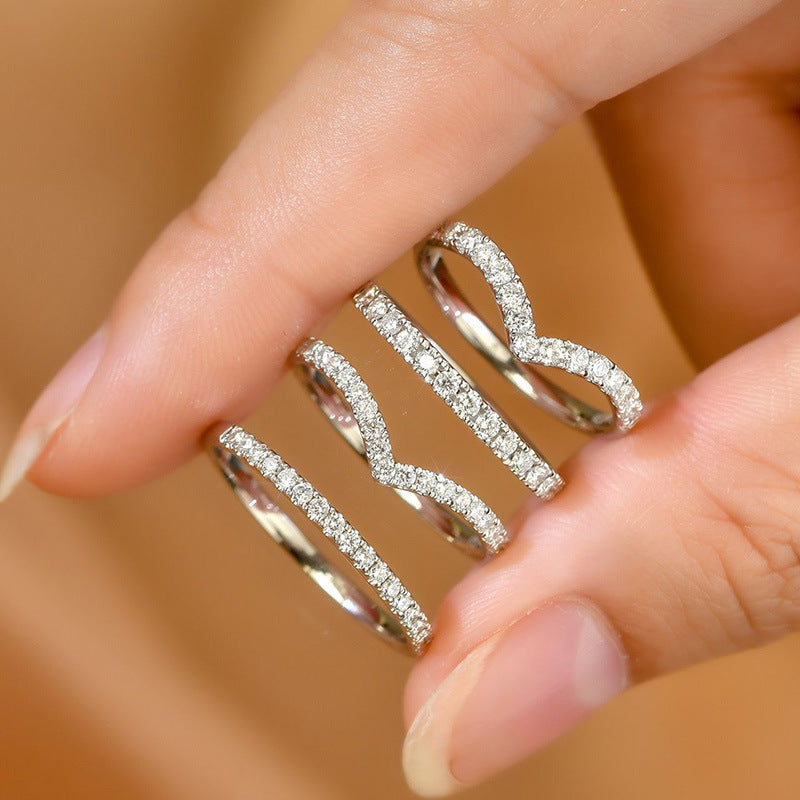 Vibrato Live V-vormige simulatie moissaniet diamanten ring, stapelbaar met rij diamantring