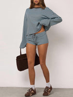 Damen-Set aus gestreiftem Langarmshirt und Shorts