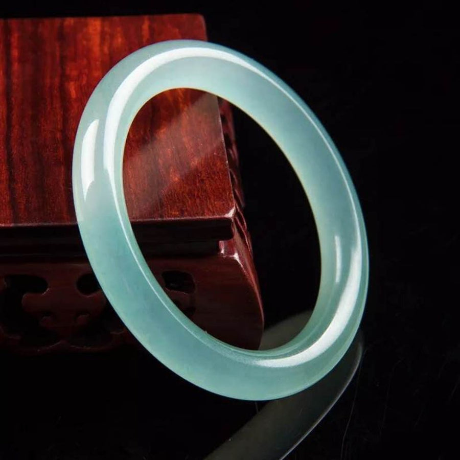 Lichtgroene armband in jade-stijl