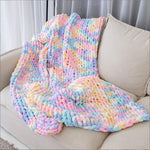 Handgefertigte, grob gestrickte Chenille-Decke