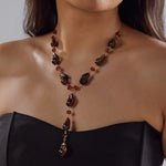 Collier mosaïque en résine géométrique irrégulière
