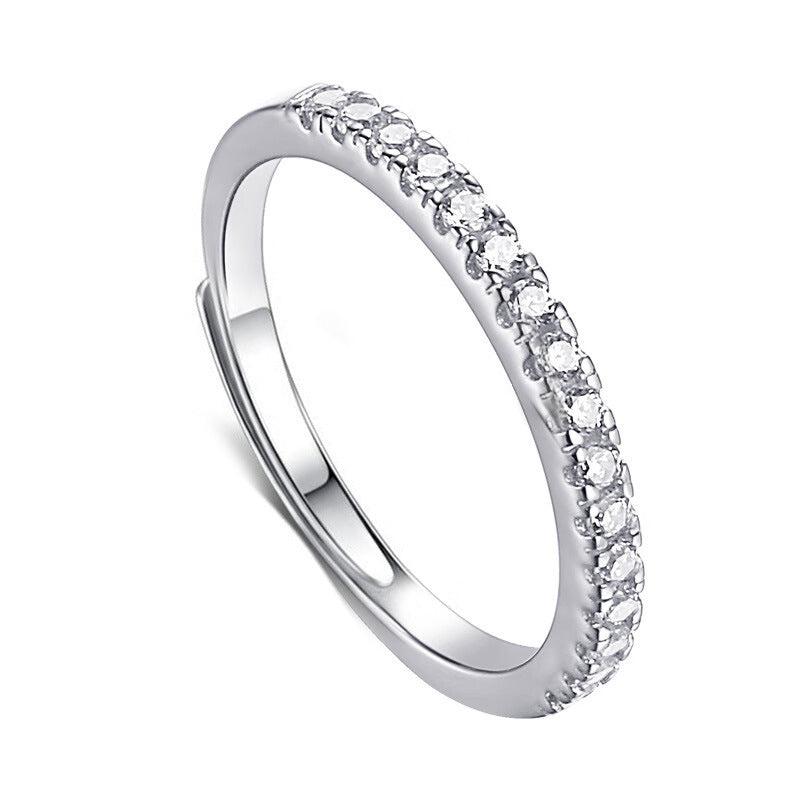 Anillo de moissanita con simulación en forma de V de Vibrato Live, apilable con diamante de una hilera